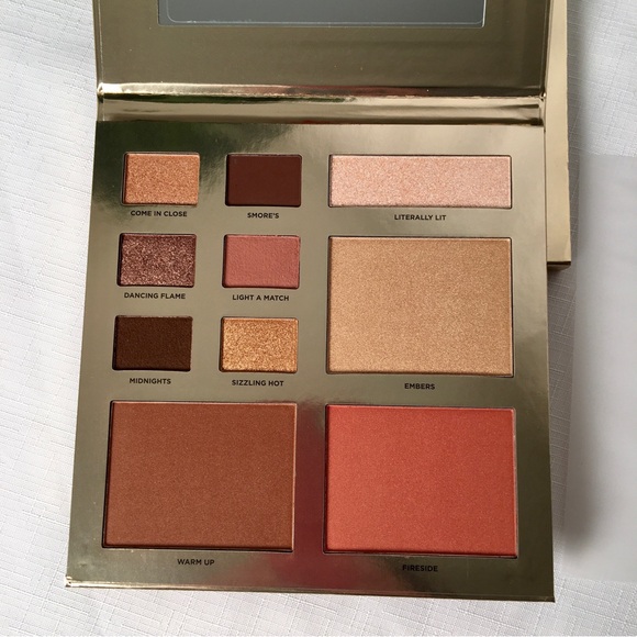 Iconic London Heat of the Moment Makeup Palette - Picture 3 of 8